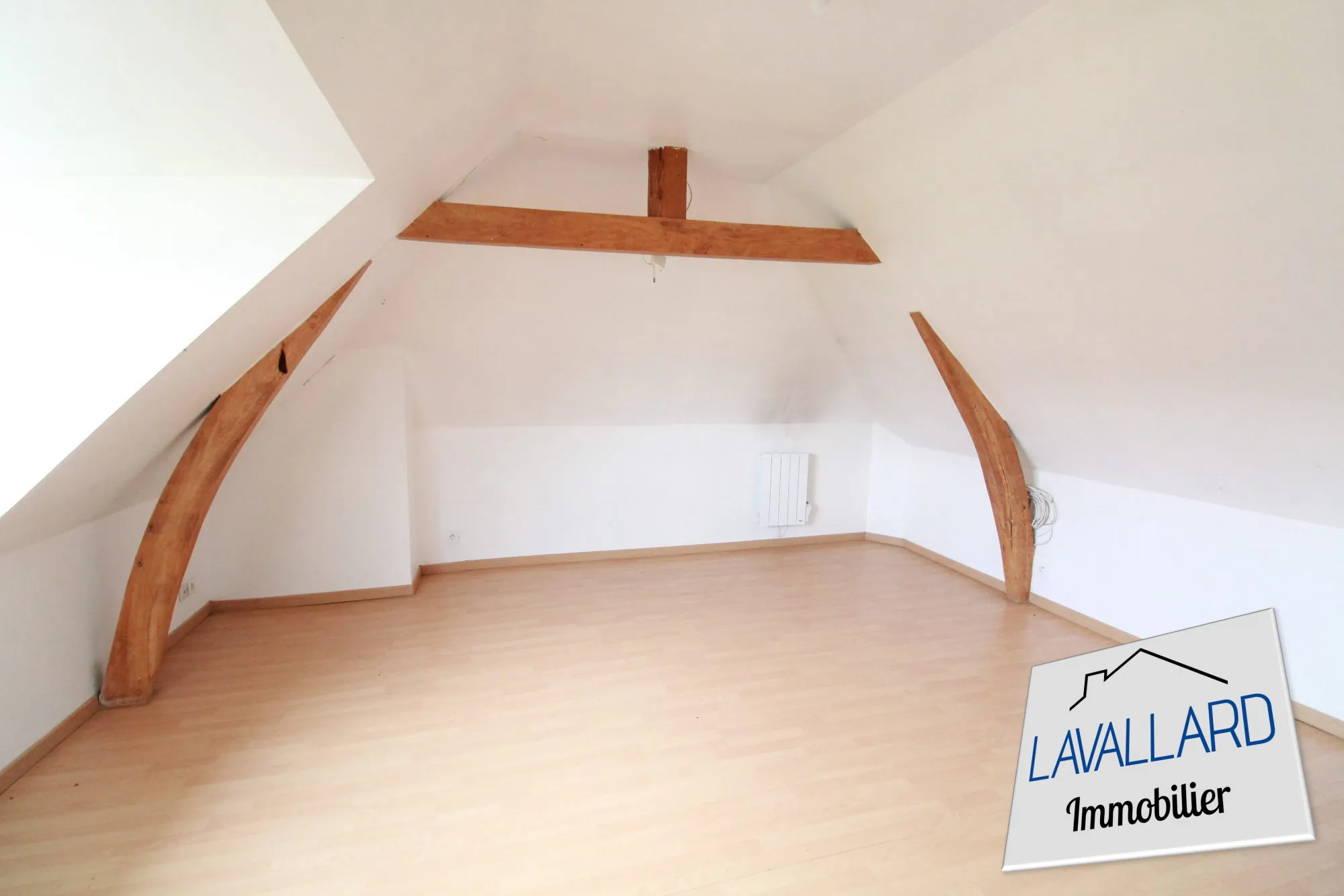 Maison 4 chambres avec garage et terrain à Beauquesne, 120 m² 