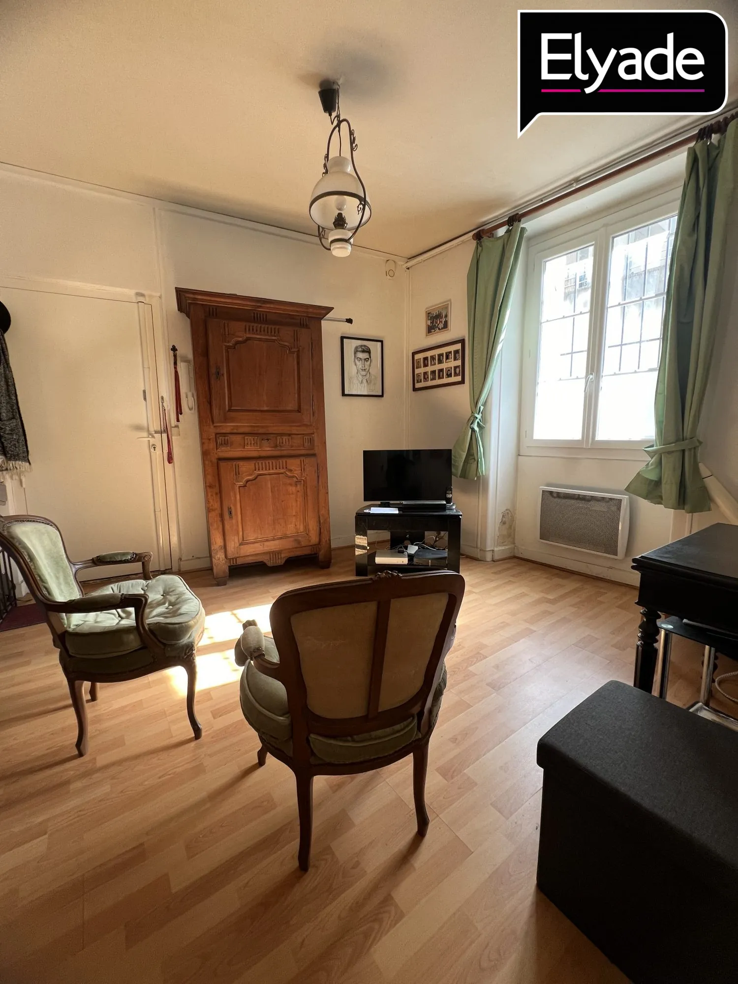Appartement T1 bis lumineux à vendre dans le quartier des Chartrons à Bordeaux 