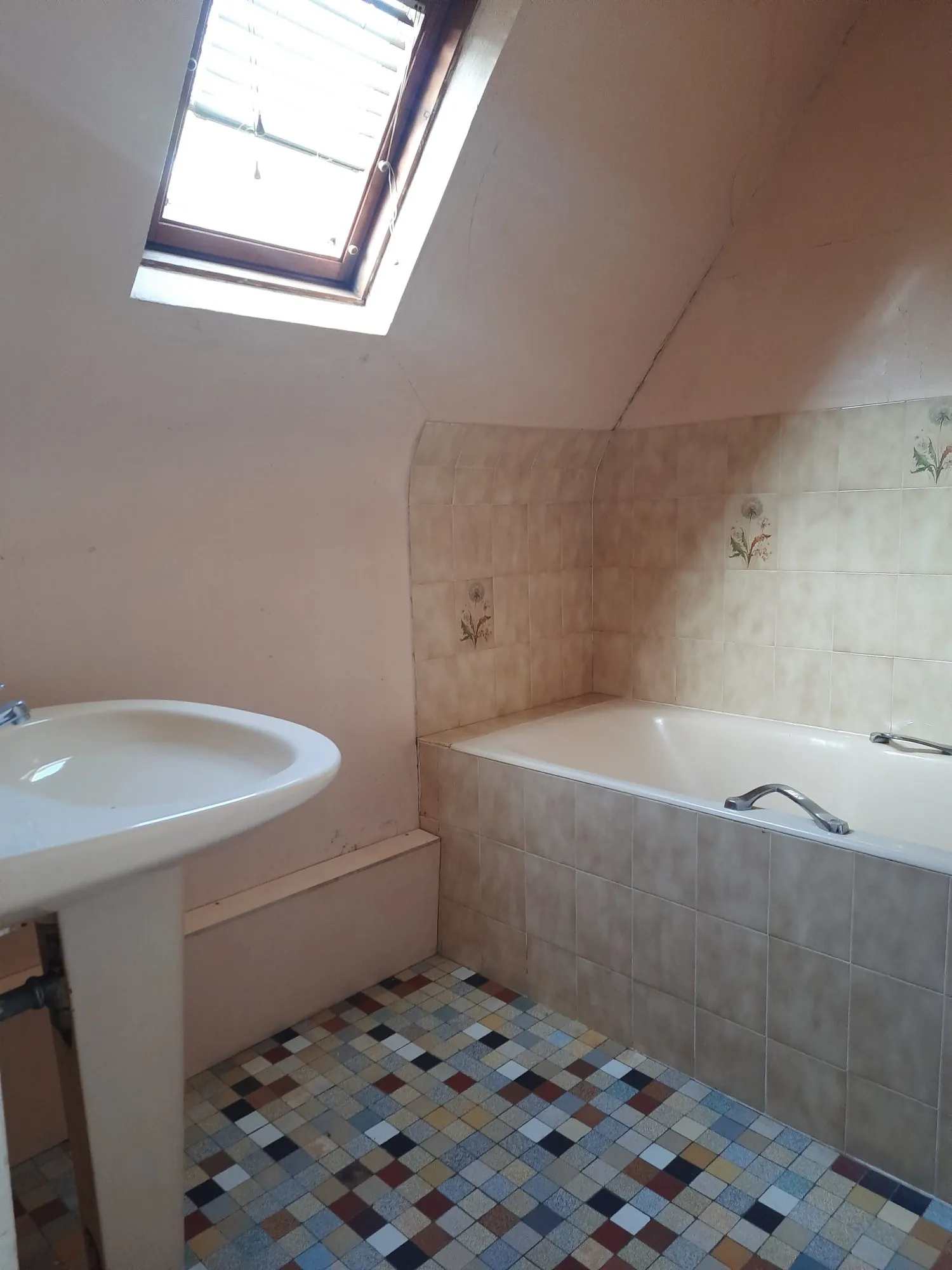Maison à vendre à Fécamp avec vue mer et grand potentiel 