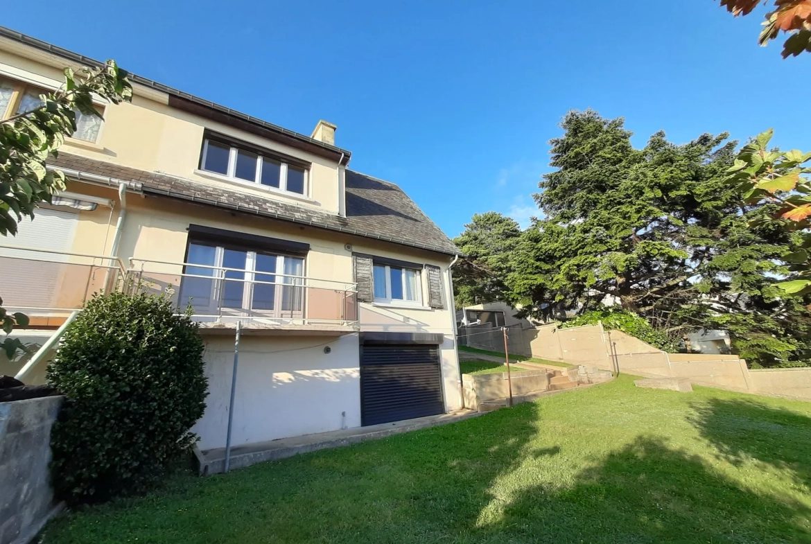 Maison à vendre à Fécamp avec vue mer et grand potentiel 