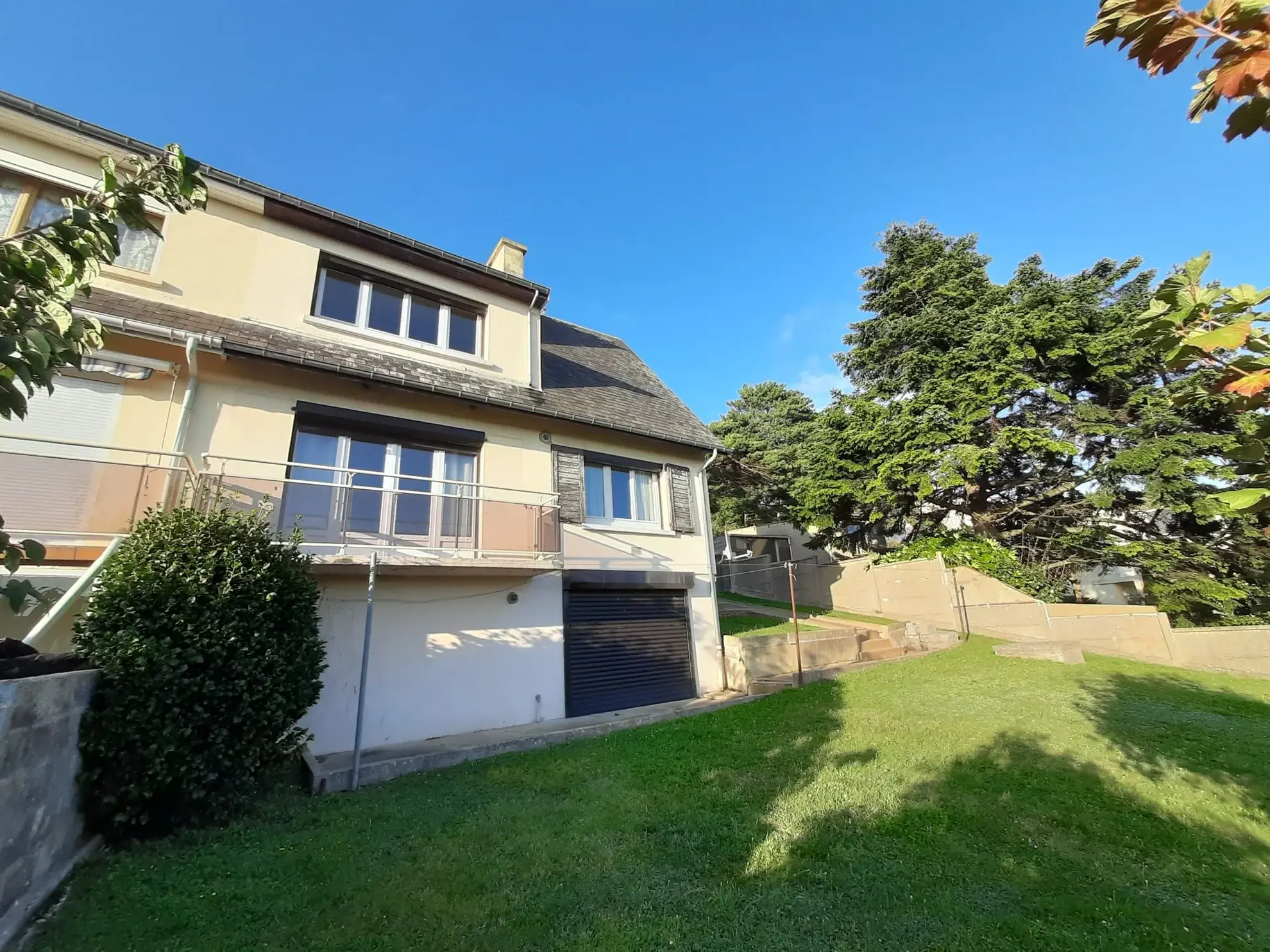 Maison à vendre à Fécamp avec vue mer et grand potentiel 