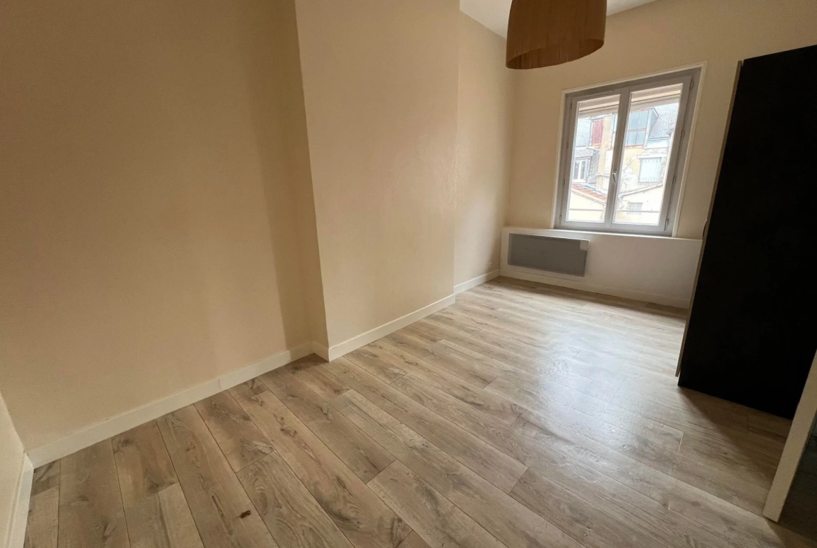Lot de 4 appartements loués en centre-ville de Montluçon - Investissement rentable 
