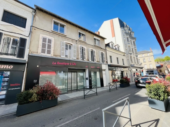 Lot de 4 appartements loués en centre-ville de Montluçon - Investissement rentable
