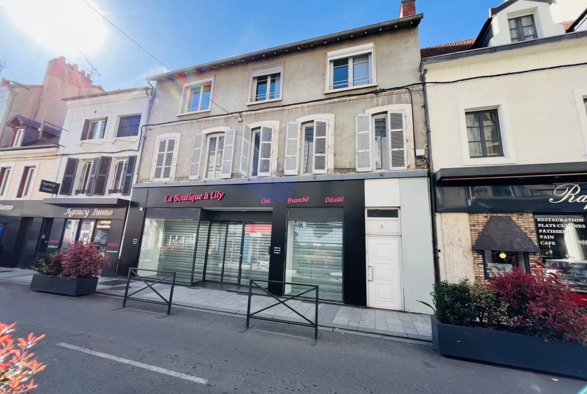 Lot de 4 appartements loués en centre-ville de Montluçon - Investissement rentable 