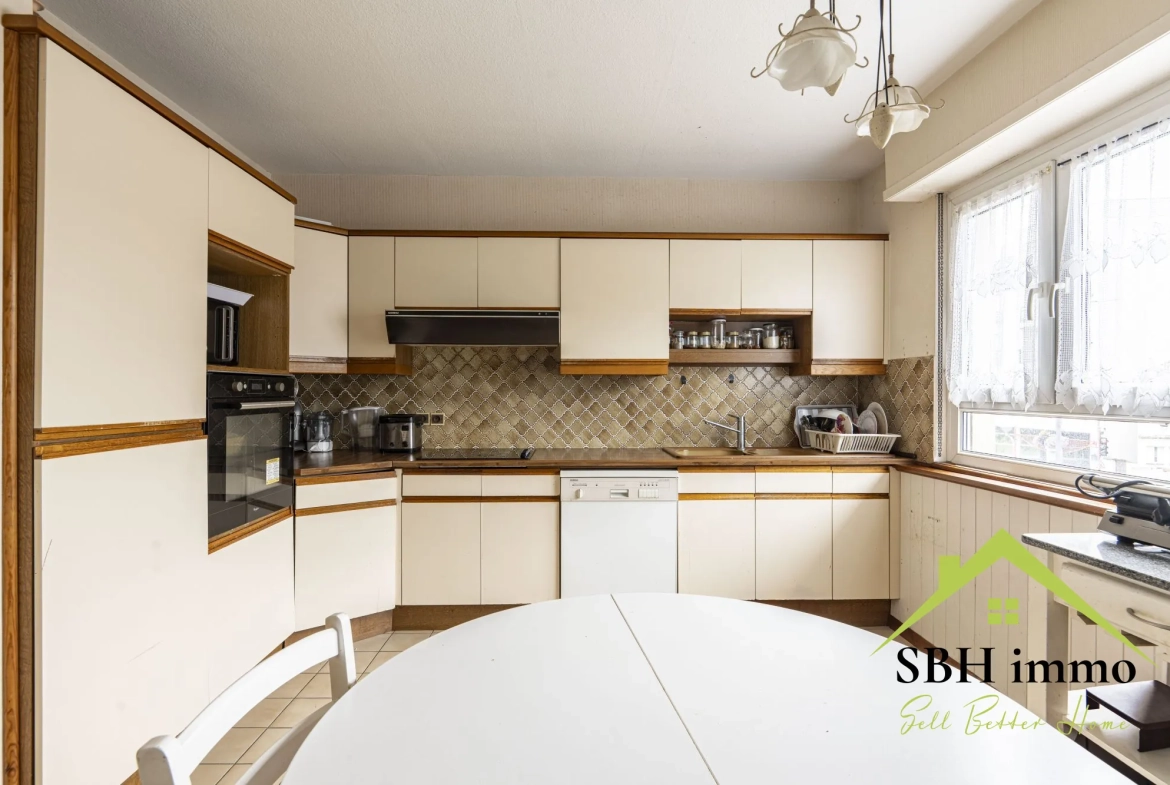 Appartement lumineux de 88 m² avec balcon à Lingolsheim 