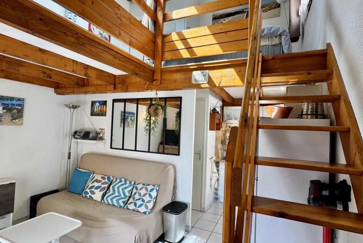 Pavillon 2 pièces avec mezzanine, vue mer, piscine, Narbonne-Plage 
