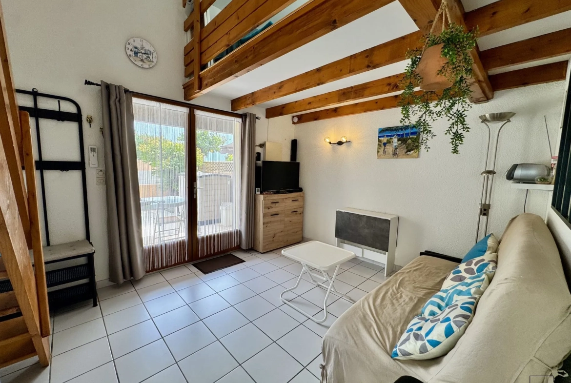 Pavillon 2 pièces avec mezzanine, vue mer, piscine, Narbonne-Plage 