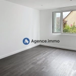 Appartement T2 rénové à vendre à Saint-Cyr-sur-Loire, proche Tours en France