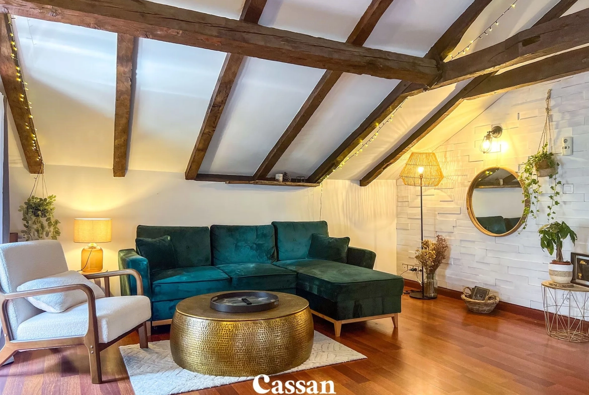 Charmant appartement 3 pièces avec charme ancien à Aurillac secteur Carmes 