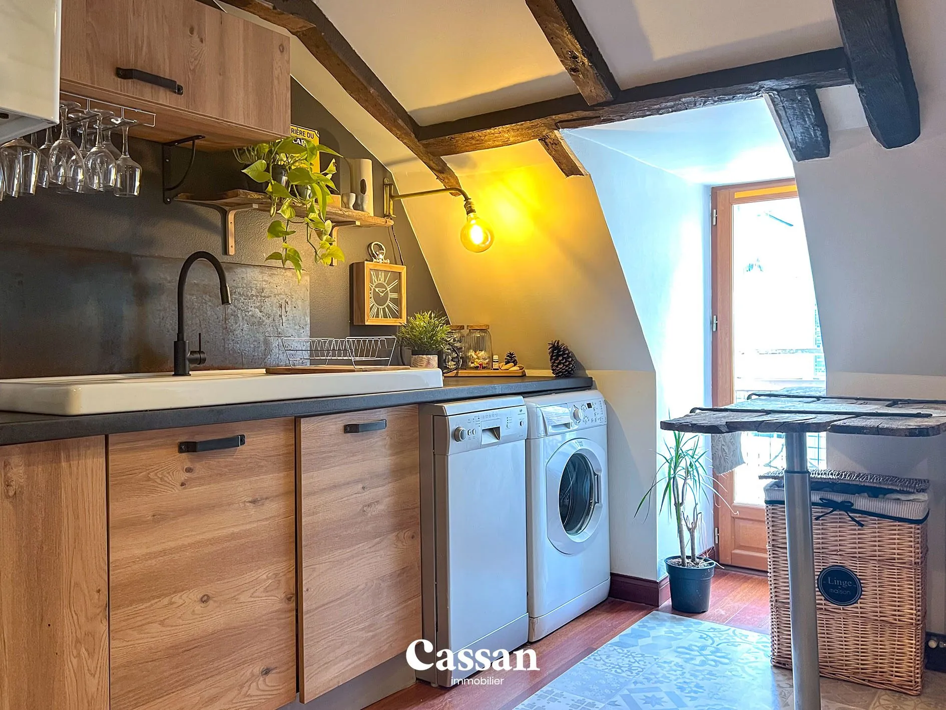 Charmant appartement 3 pièces avec charme ancien à Aurillac secteur Carmes 