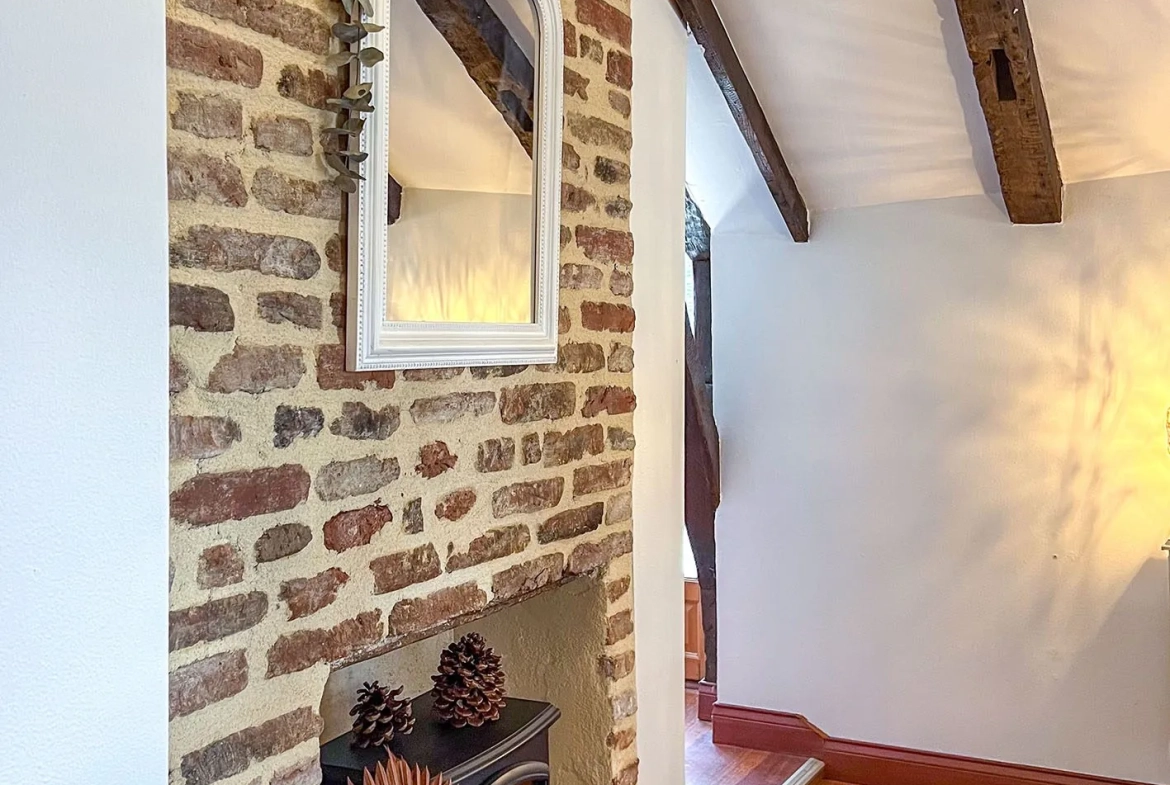 Charmant appartement 3 pièces avec charme ancien à Aurillac secteur Carmes 