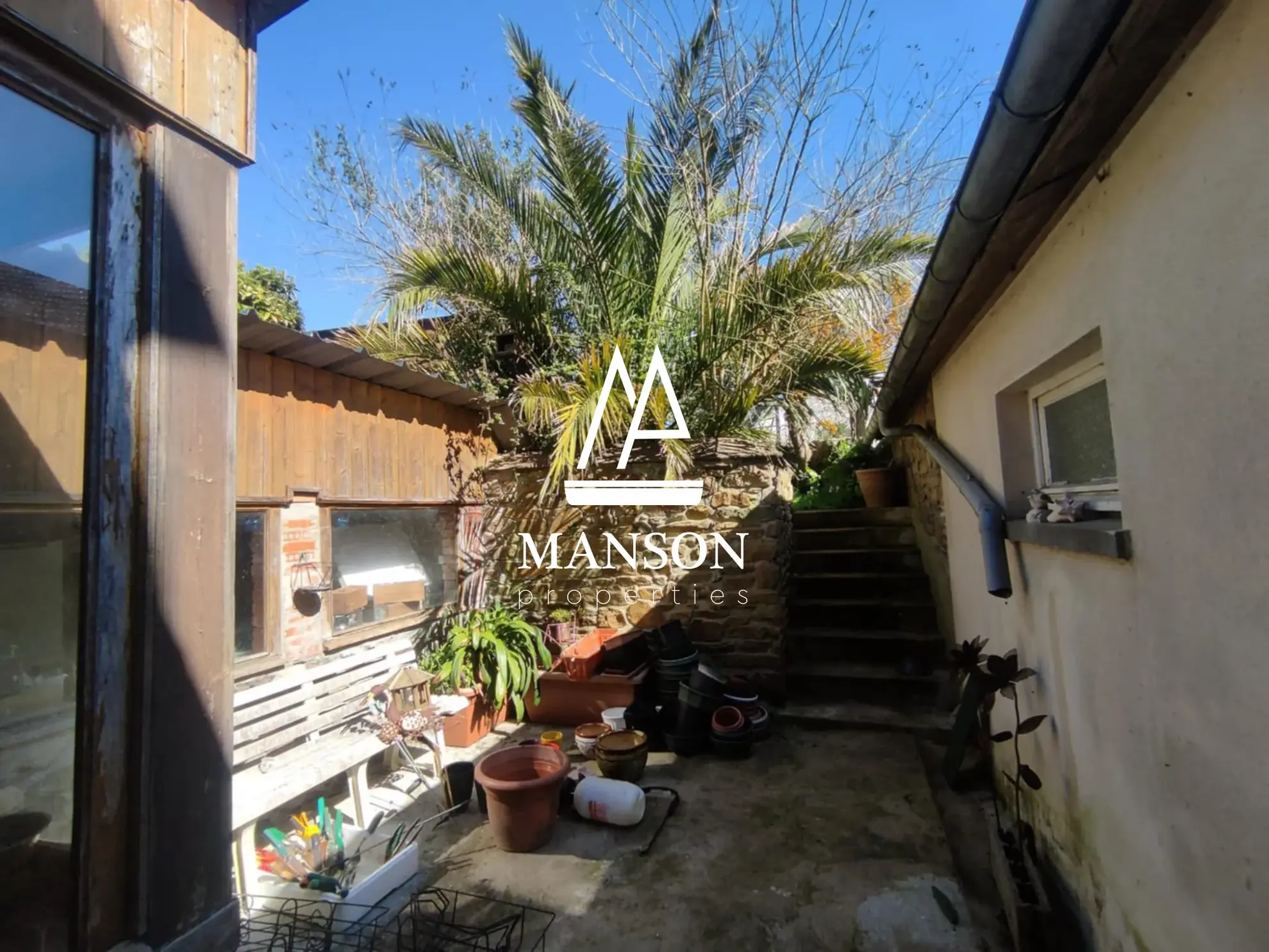 Maison à rénover de 88m² à Ploëzal, Côtes-d'Armor 