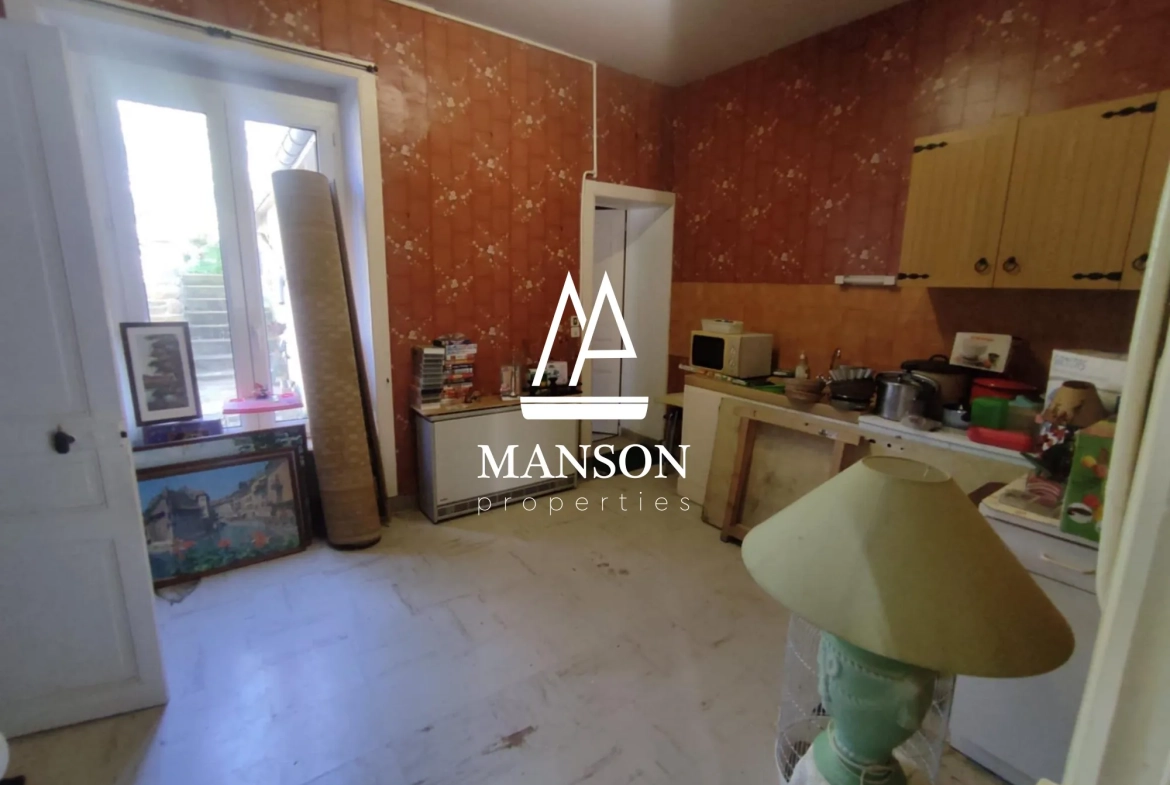Maison à rénover de 88m² à Ploëzal, Côtes-d'Armor 