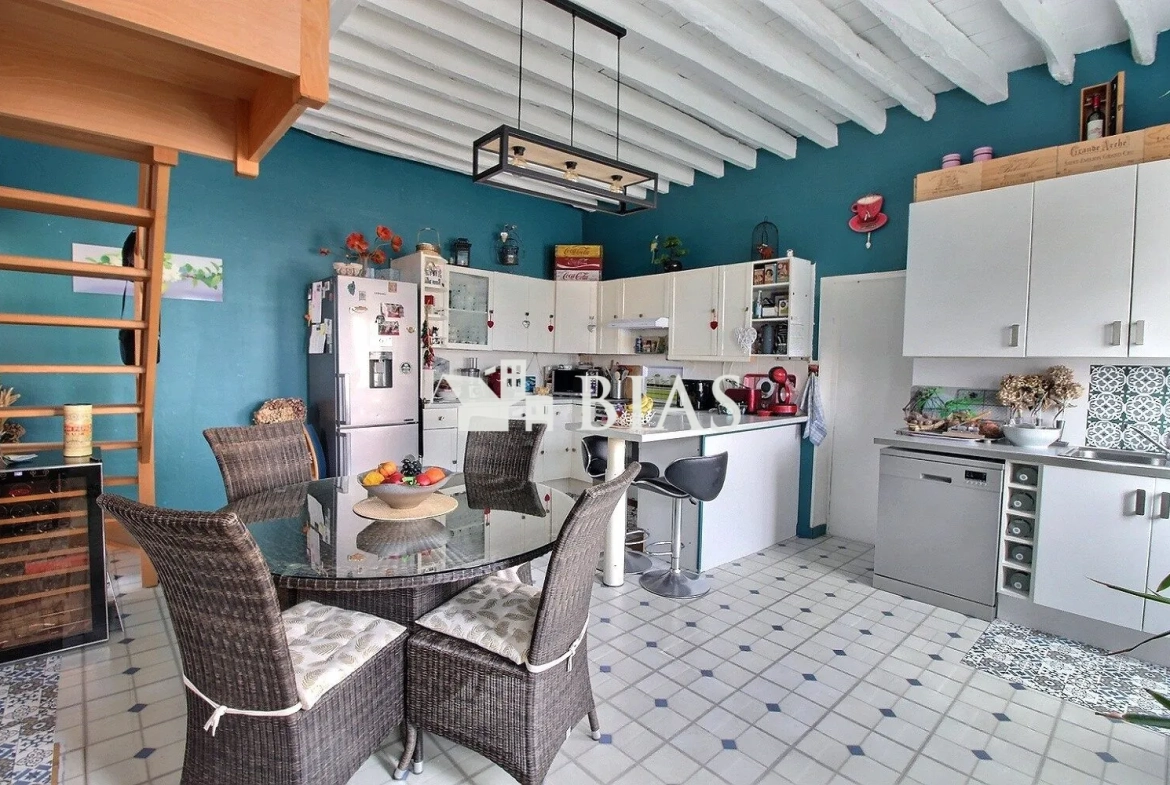 Maison de plain-pied à Caudebec-lès-Elbeuf avec jardin et garage 