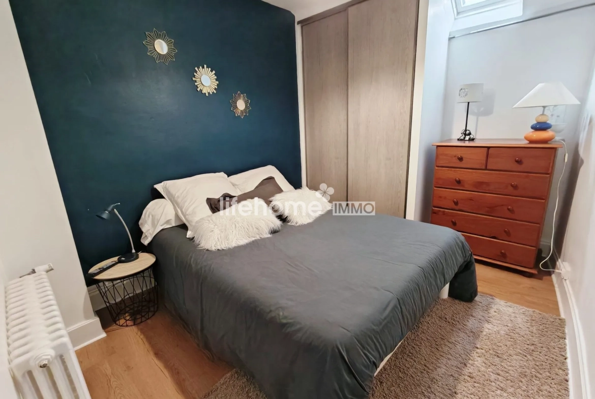 Maison à Châteauroux avec jardin, deux chambres et cave, parfait pour habitation ou investissement 