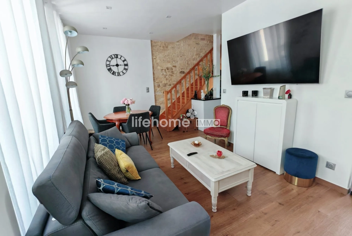 Maison à Châteauroux avec jardin, deux chambres et cave, parfait pour habitation ou investissement 