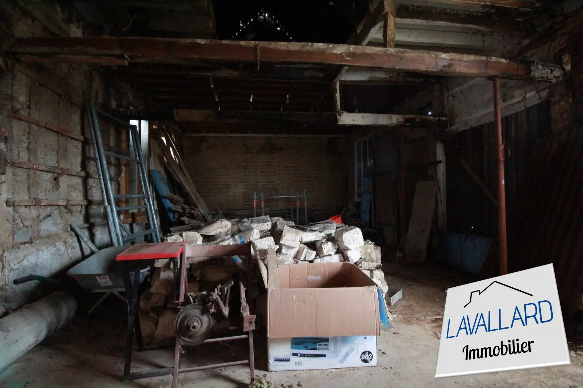 Maison à rénover à Hérissart – 92 m², terrain de 740 m², fort potentiel 