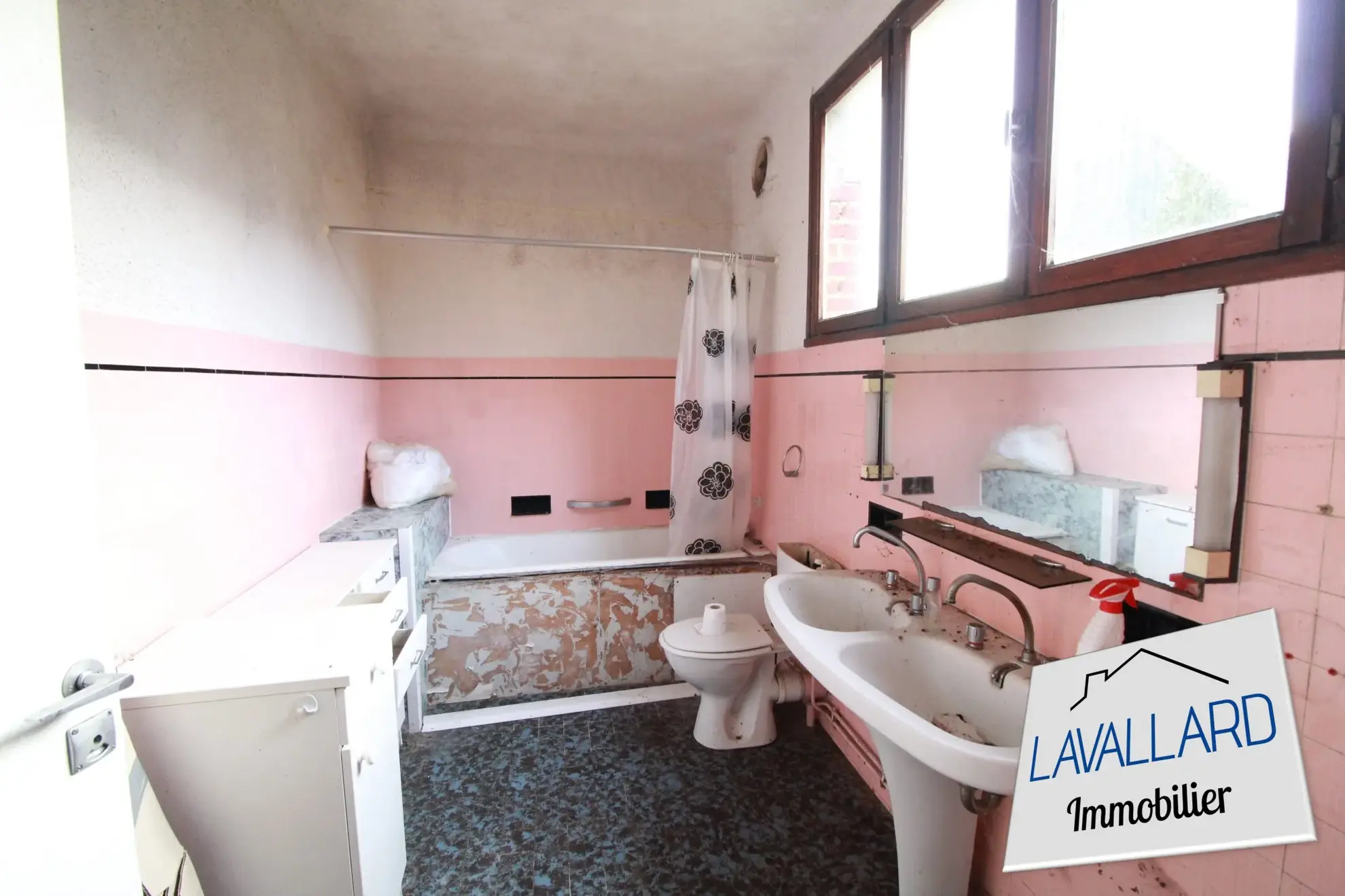 Maison à rénover à Hérissart – 92 m², terrain de 740 m², fort potentiel 