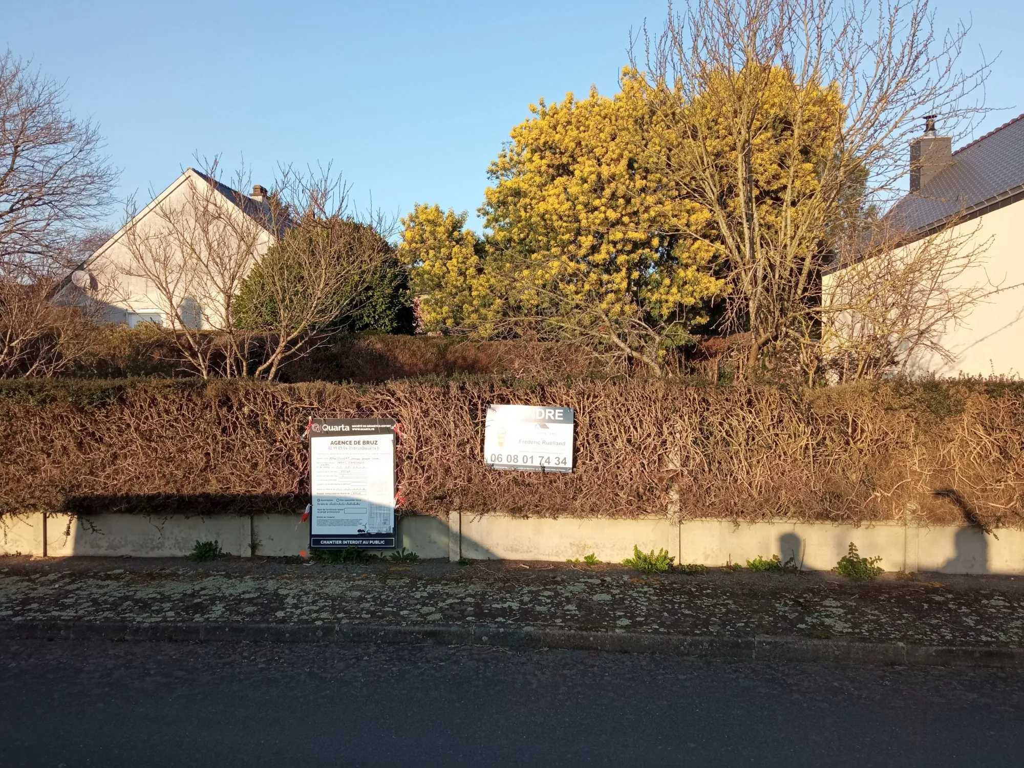 Terrain constructible à vendre à Bruz, proche commodités, offre rare 
