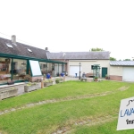 Maison spacieuse avec jardin et 5 chambres à Beauquesne