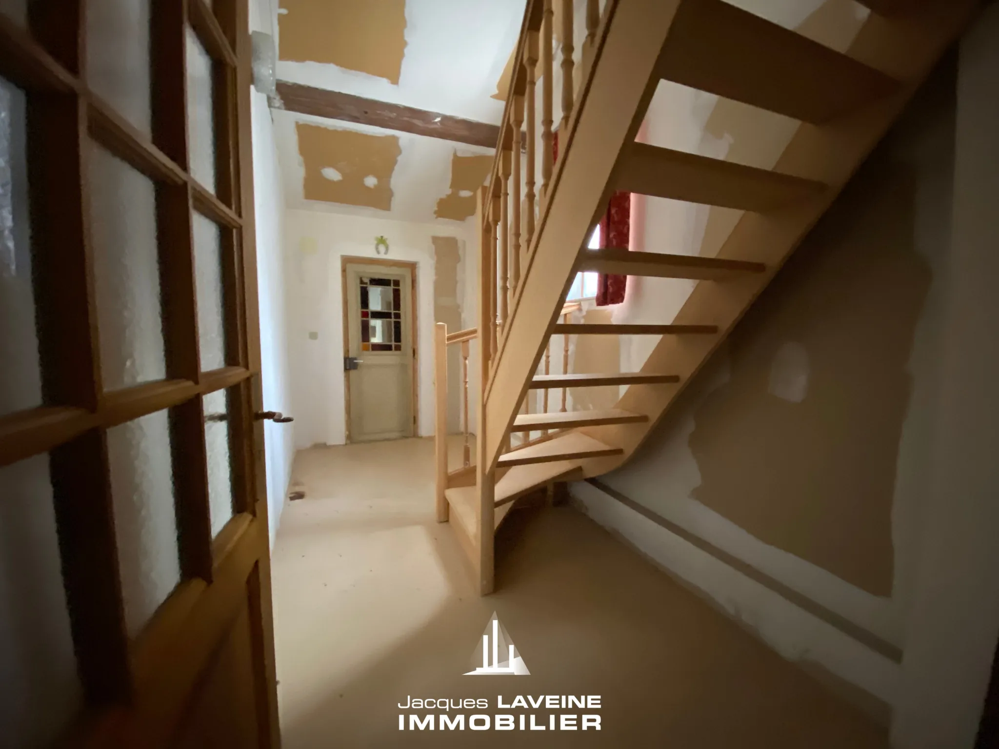 Ensemble immobilier à Sorbey à 15 km de Metz avec 2 maisons, 9 pièces et garages 