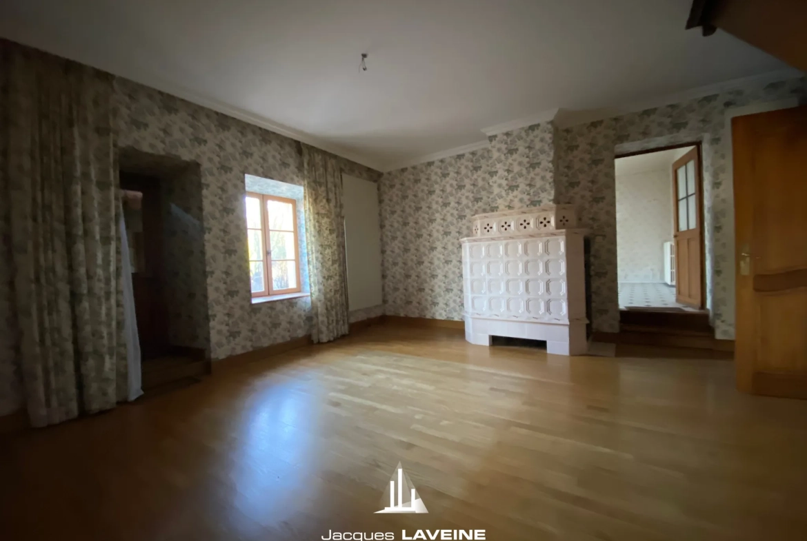 Ensemble immobilier à Sorbey à 15 km de Metz avec 2 maisons, 9 pièces et garages 