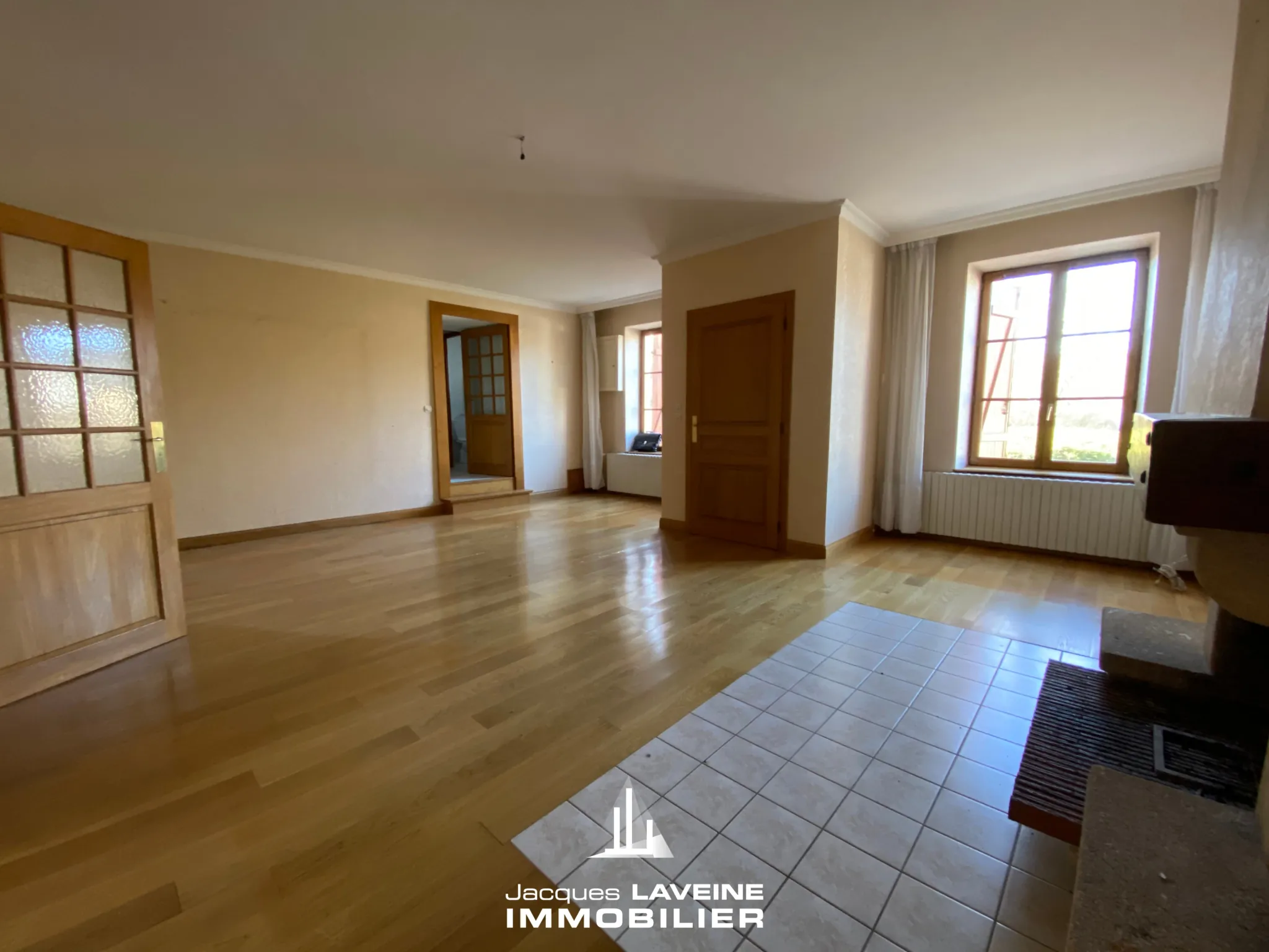 Ensemble immobilier à Sorbey à 15 km de Metz avec 2 maisons, 9 pièces et garages 