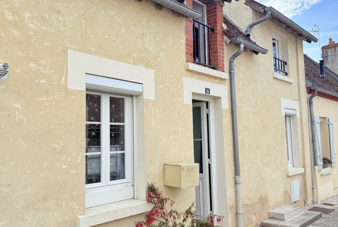 Maison à Dampierre-en-Burly avec 3 chambres, pièce lumineuse et jardin - Investissement ou résidence paisible 