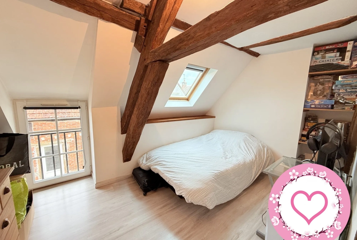 Maison à Dampierre-en-Burly avec 3 chambres, pièce lumineuse et jardin - Investissement ou résidence paisible 