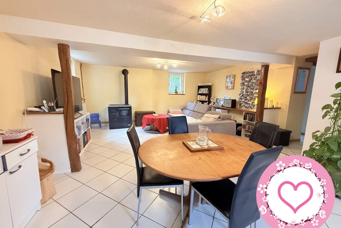 Maison à Dampierre-en-Burly avec 3 chambres, pièce lumineuse et jardin - Investissement ou résidence paisible 