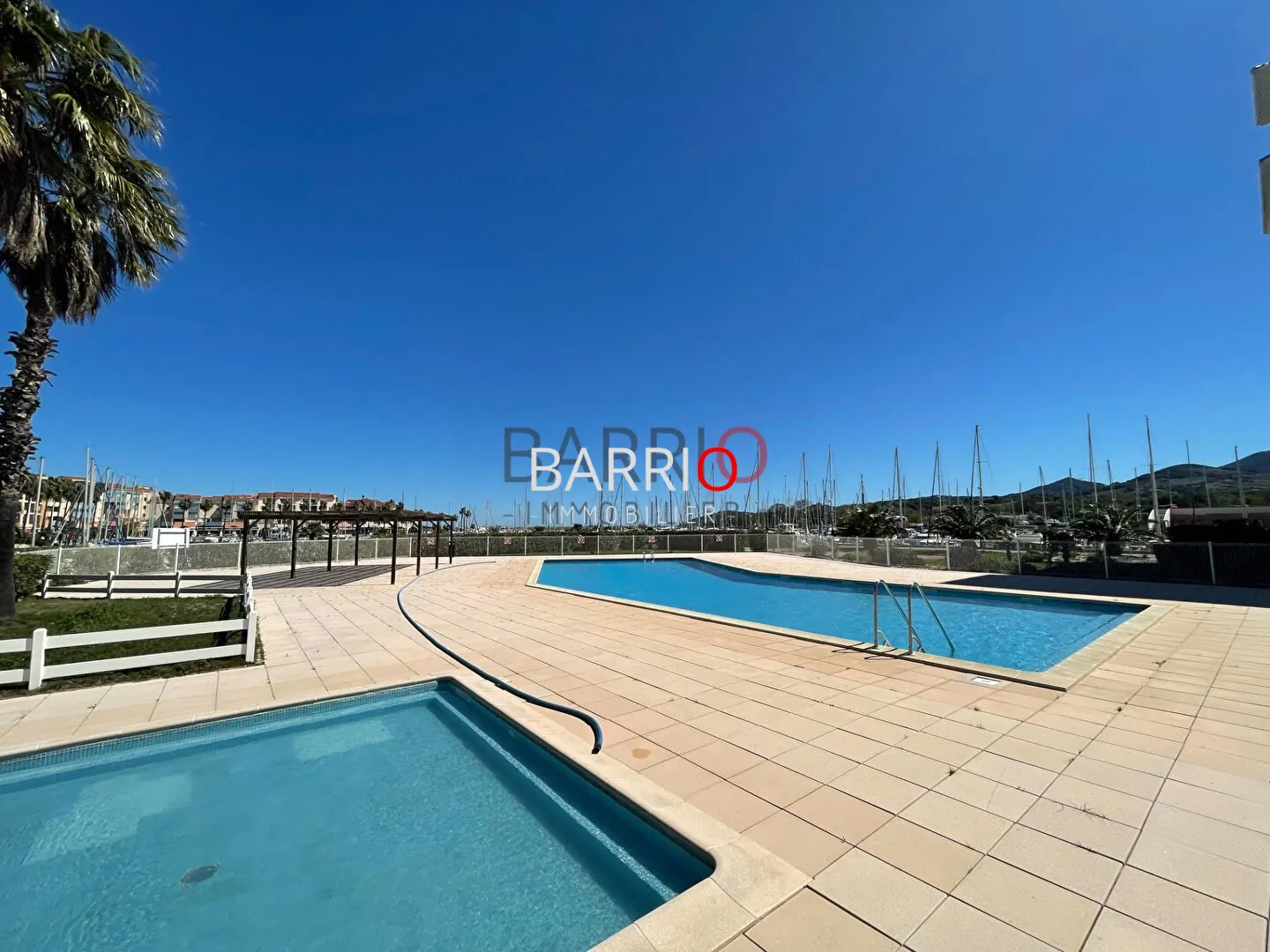 Appartement en port d'Argelès-sur-Mer avec vue, piscine et parking sécurisé 