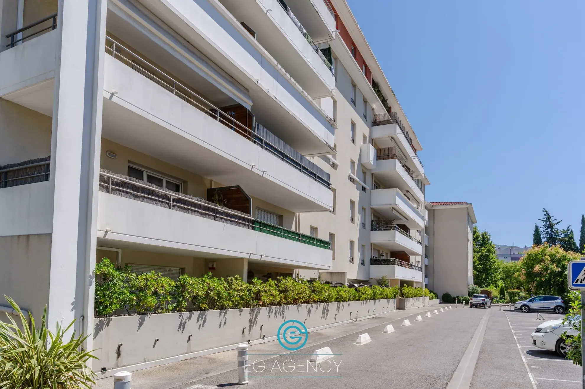 Bel appartement T2 avec grande terrasse à Marseille 12e 