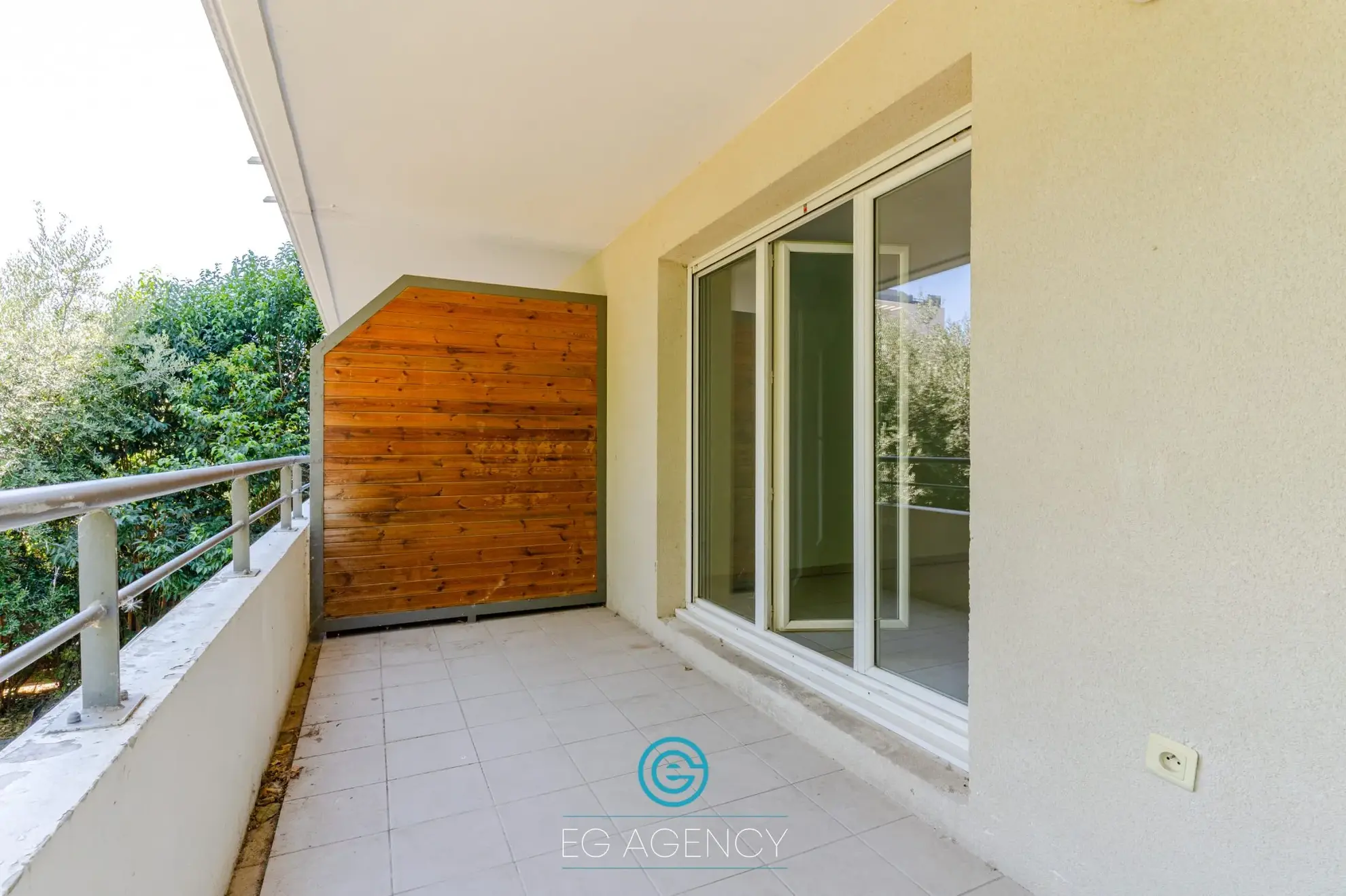 Bel appartement T2 avec grande terrasse à Marseille 12e 