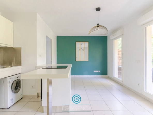 Bel appartement T2 avec grande terrasse à Marseille 12e