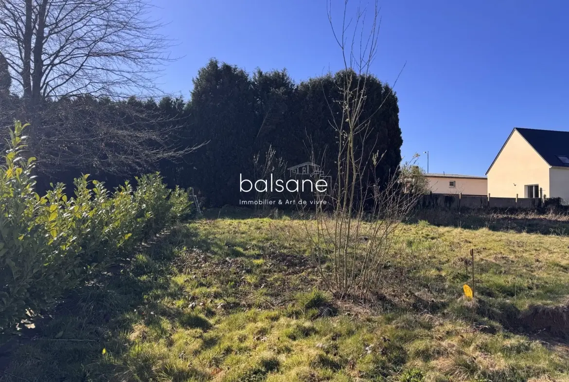 Terrain constructible de 1206 m² à Bourg-Achard, prêt à bâtir et viabilisé 