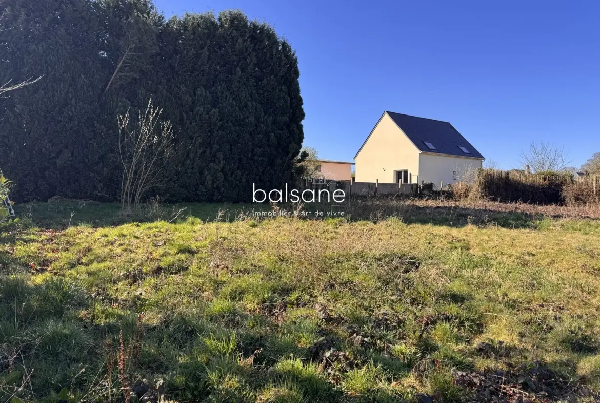 Terrain constructible de 1206 m² à Bourg-Achard, prêt à bâtir et viabilisé 