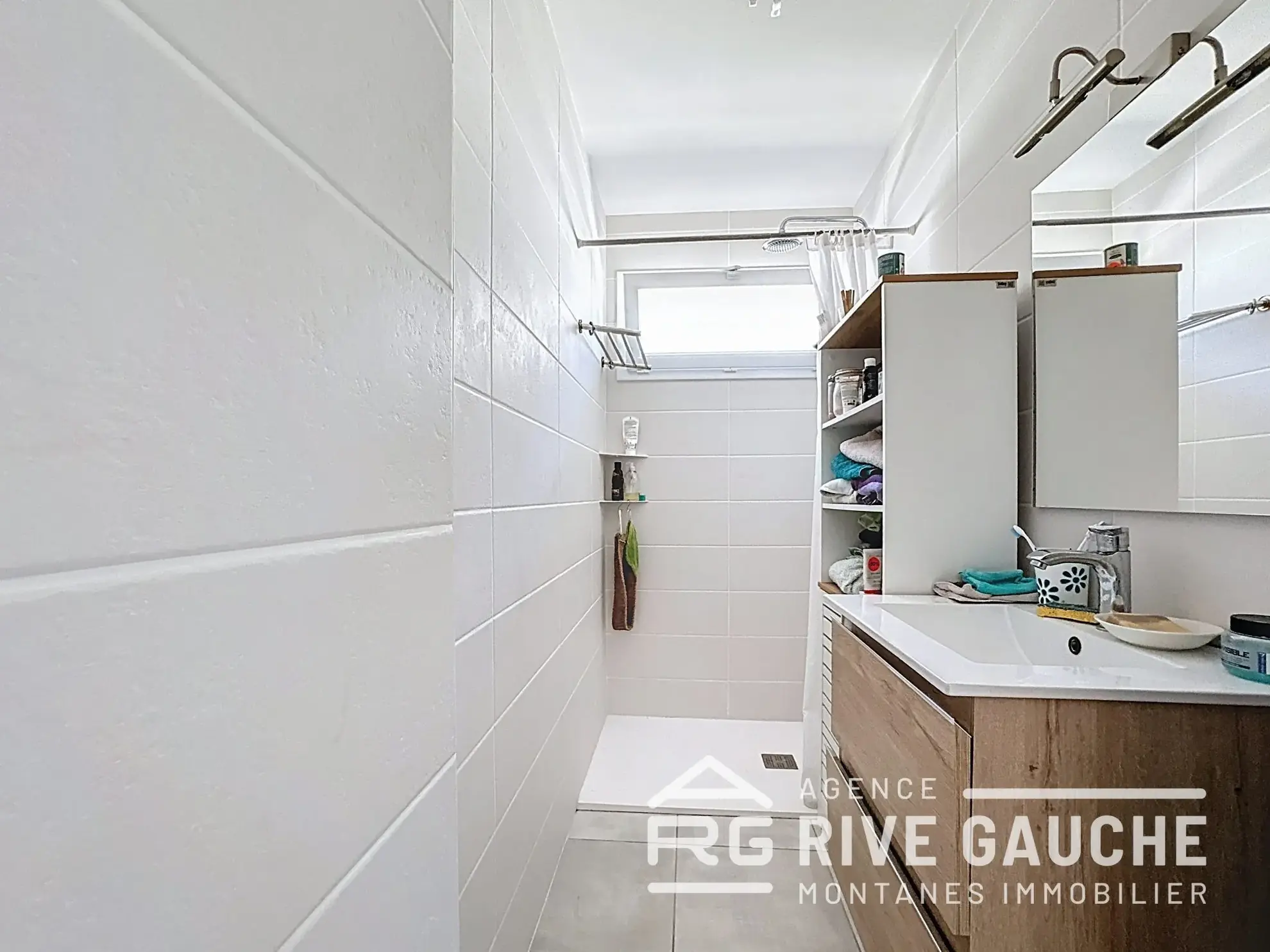 Maison rénovée de 54 m² à Saint-Rambert-d'Albon avec garage et jardin 