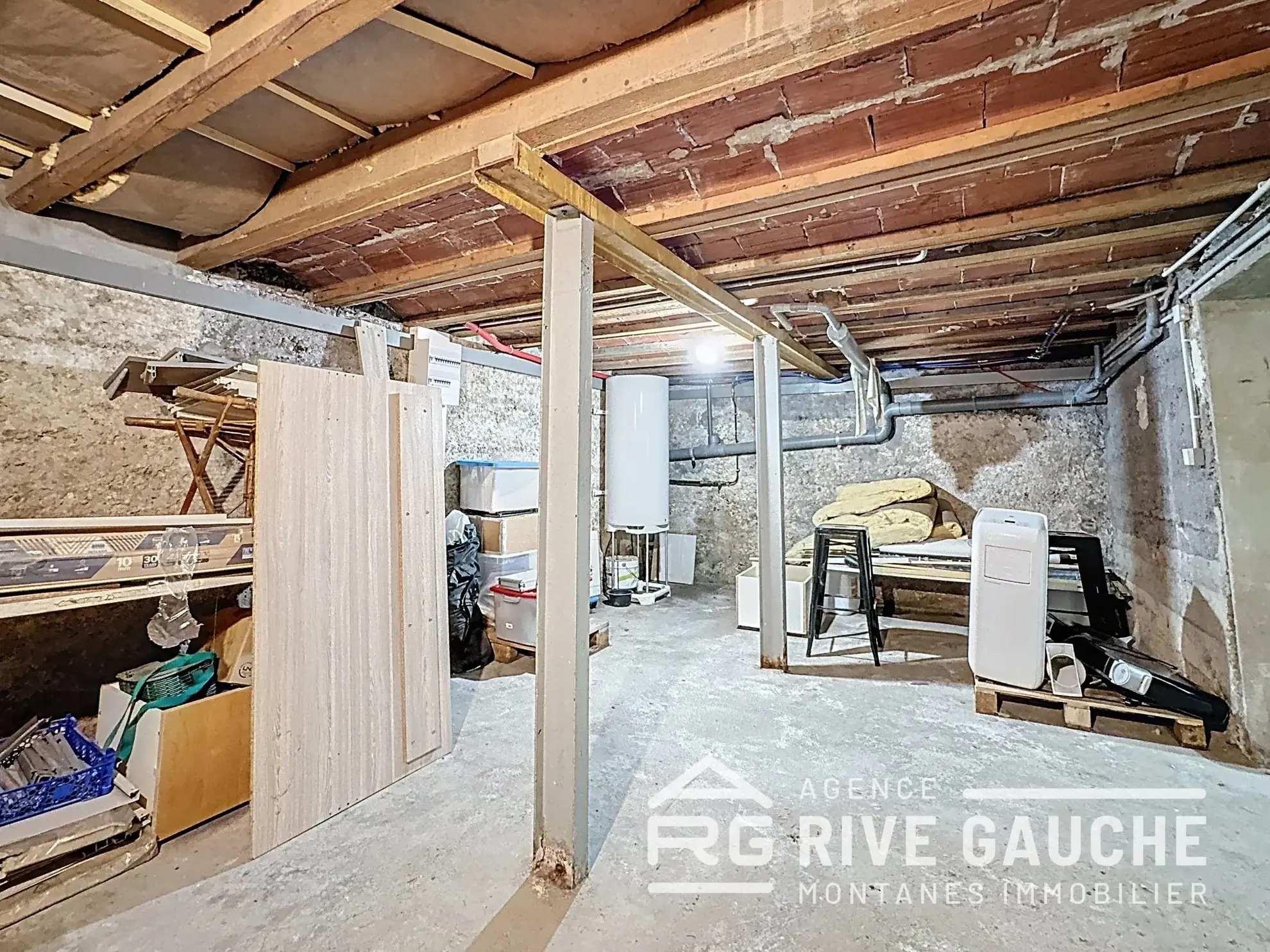 Maison rénovée de 54 m² à Saint-Rambert-d'Albon avec garage et jardin 