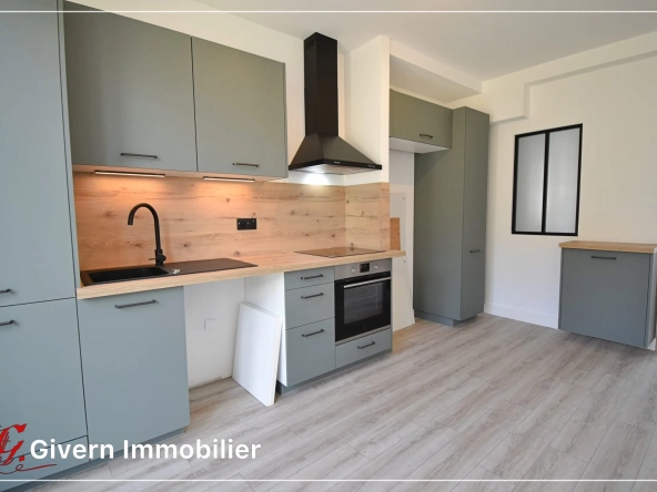 Appartement rénové avec jardin privé à Lorient-Lanester