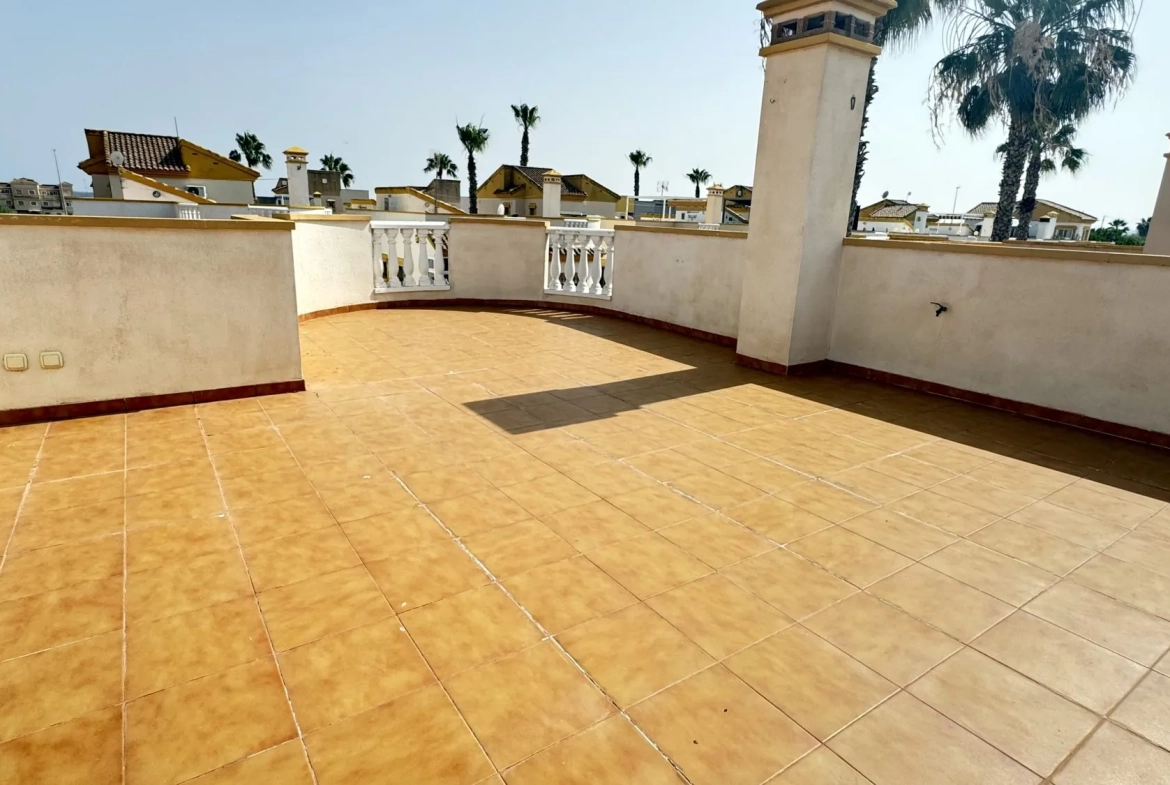 Appartement à vendre à Guardamar del Segura avec piscine et terrasse - 78 m² 