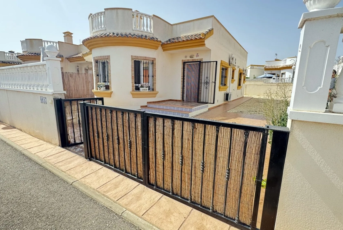 Appartement à vendre à Guardamar del Segura avec piscine et terrasse - 78 m² 