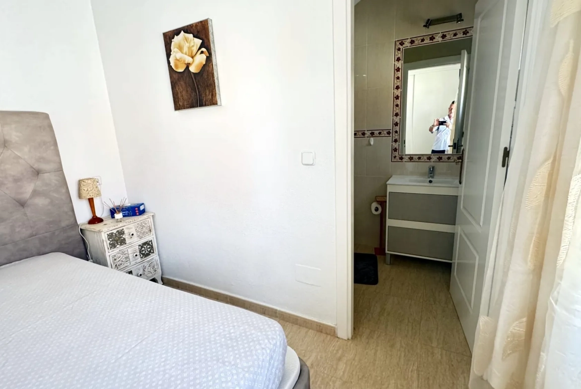 Appartement à vendre à Guardamar del Segura avec piscine et terrasse - 78 m² 