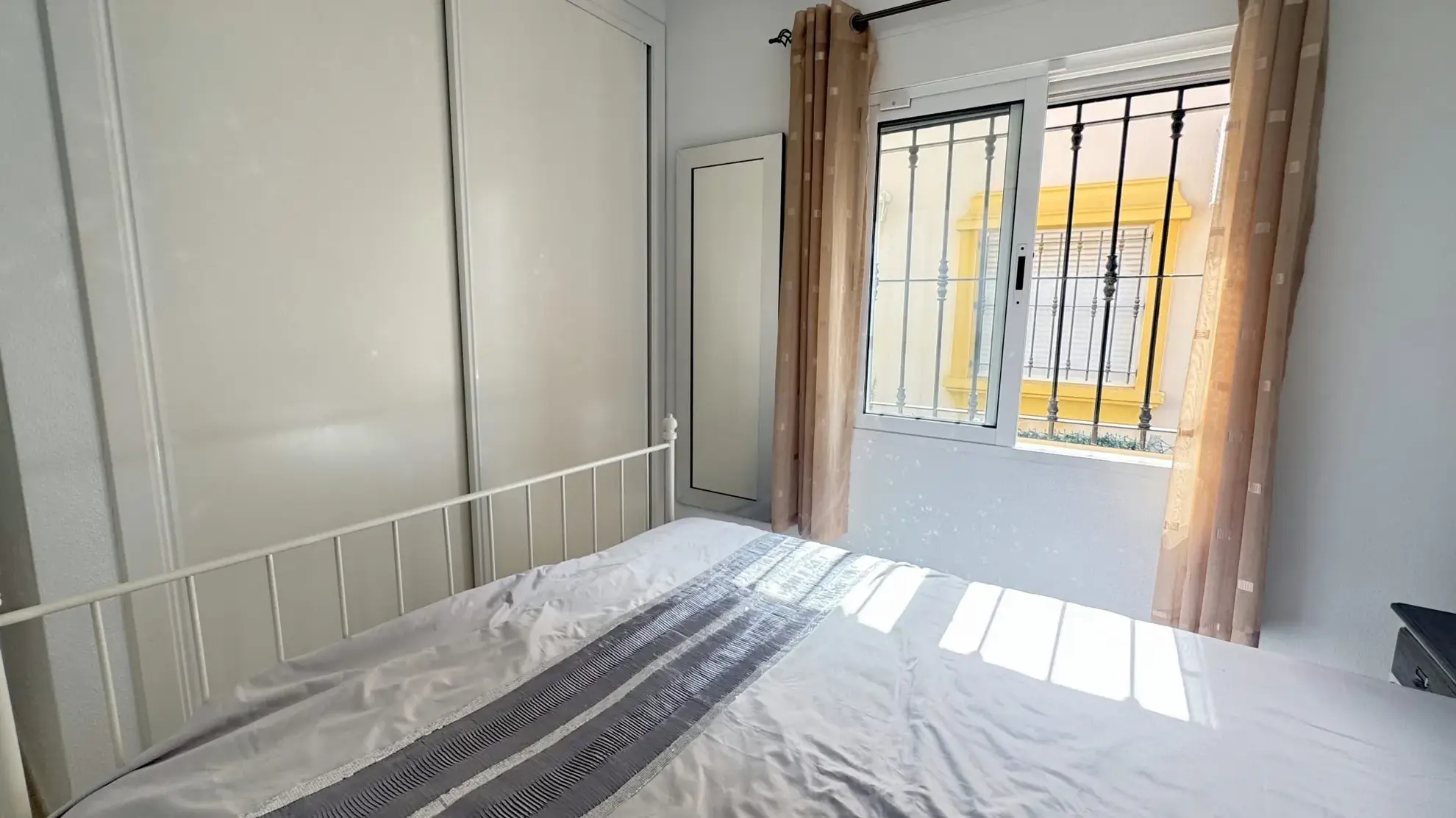 Appartement à vendre à Guardamar del Segura avec piscine et terrasse - 78 m² 