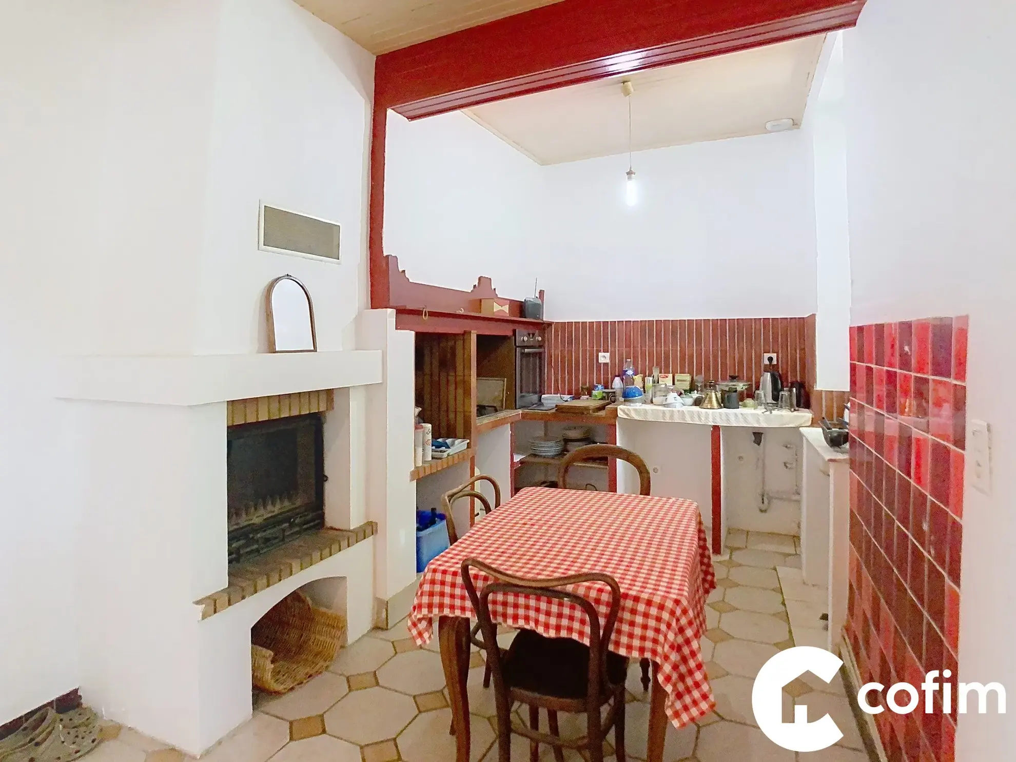 Maison traditionnelle avec grange et terrain à Garlin, proximité A65 