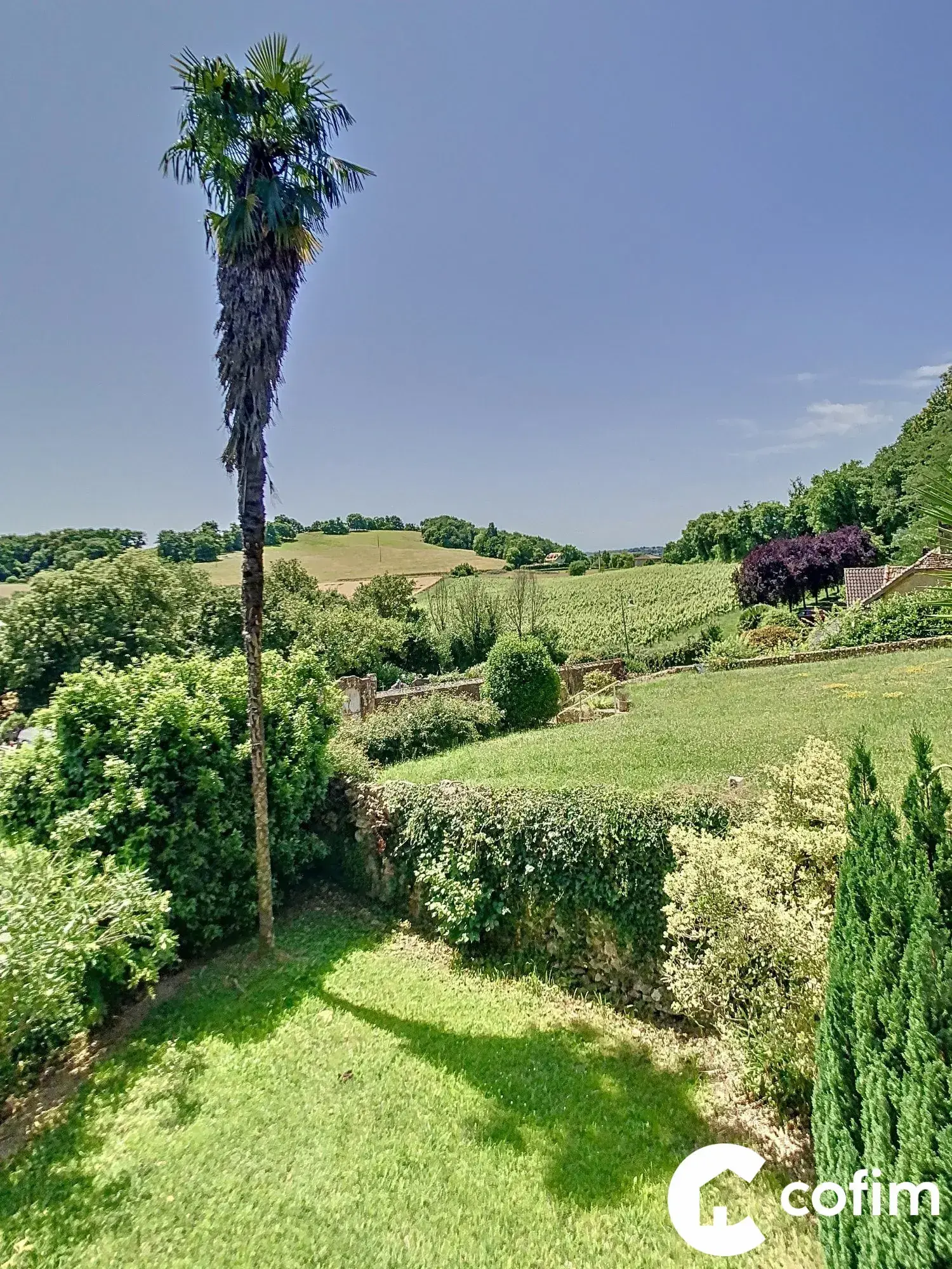 Maison traditionnelle avec grange et terrain à Garlin, proximité A65 