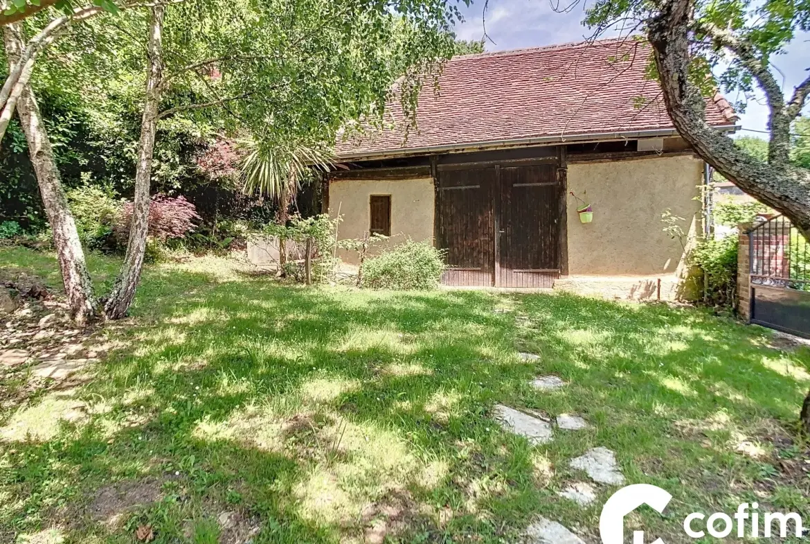 Maison traditionnelle avec grange et terrain à Garlin, proximité A65 