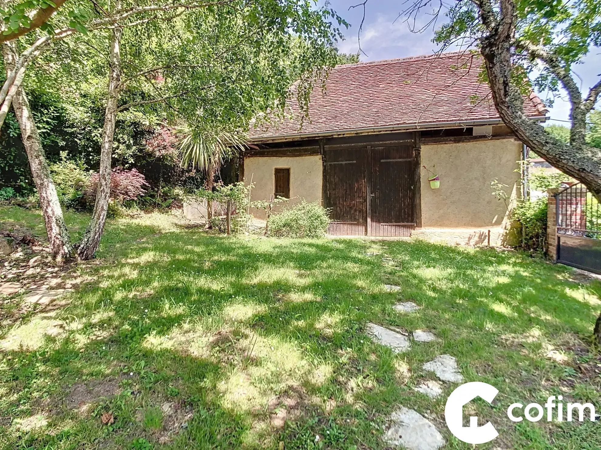 Maison traditionnelle avec grange et terrain à Garlin, proximité A65 