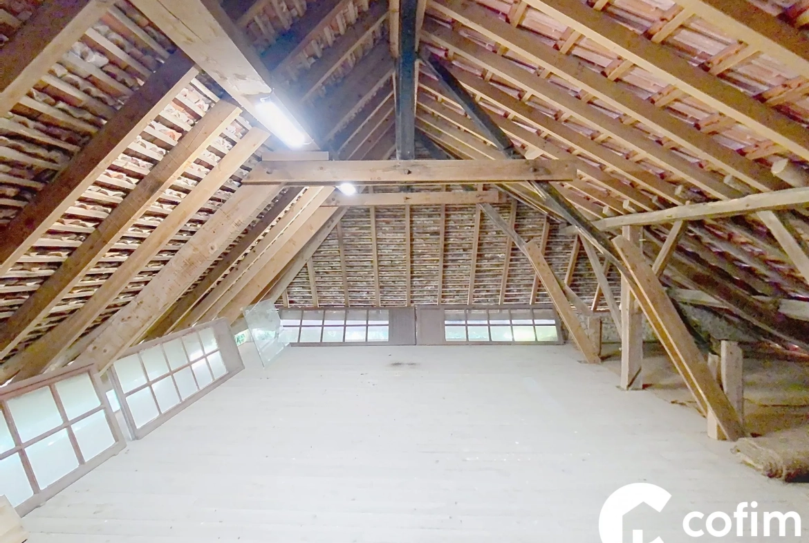 Maison traditionnelle avec grange et terrain à Garlin, proximité A65 