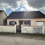 Immeuble de rapport à Gien avec deux logements loués et un appartement vacant