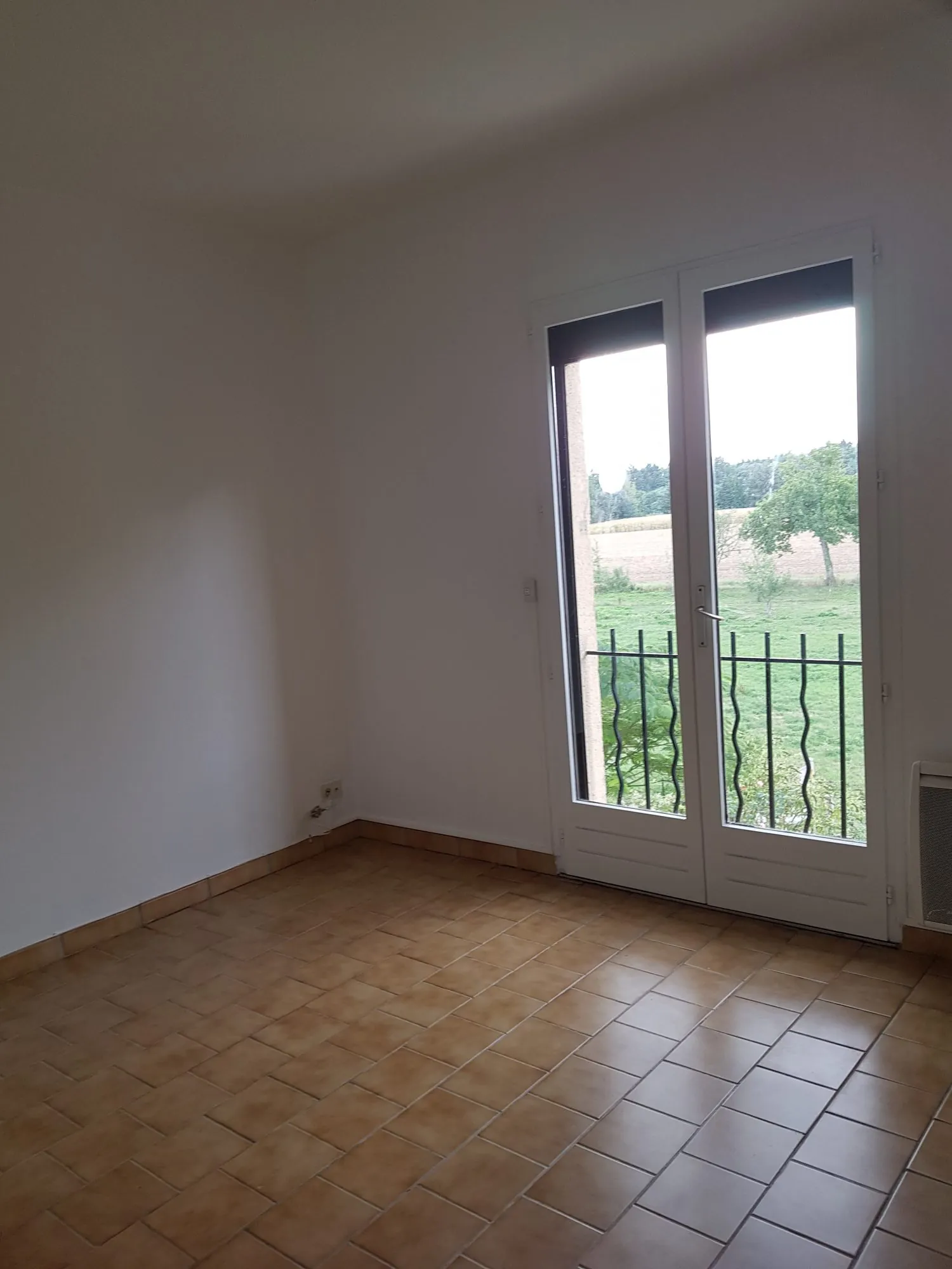 Immeuble de rapport à Gien avec deux logements loués et un appartement vacant 
